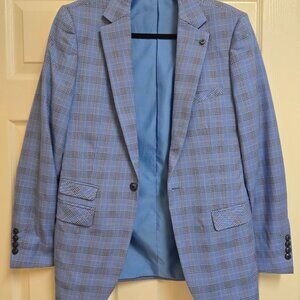 Men’s blue plaid blazer / sport coat.